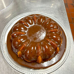 Bolo de Cenoura Vulcão