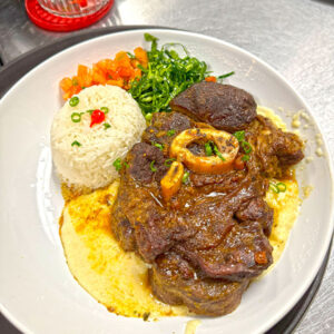 Ossobuco com pure de mandioca